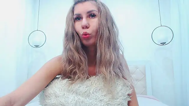 Chat XXX ao vivo de BarbieDool