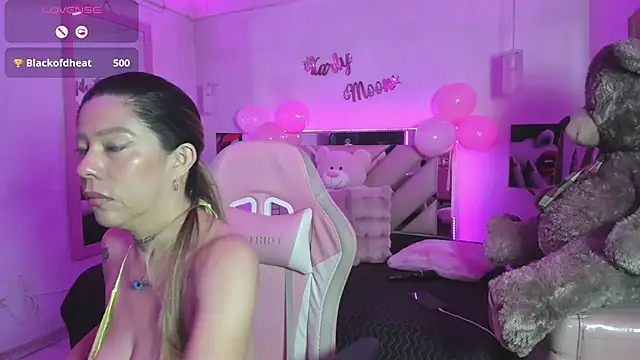 Karly_moon: απευθείας συνομιλία ΧΧΧ