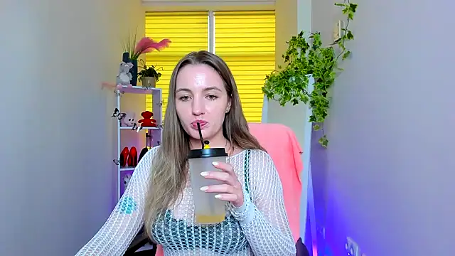 Mila-moon's Live XXX Chat