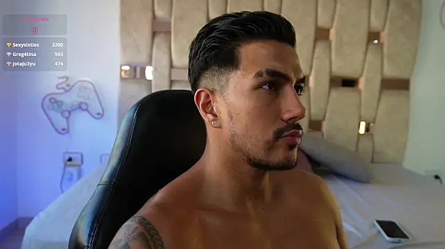 aaron_boltn Live XXX chat