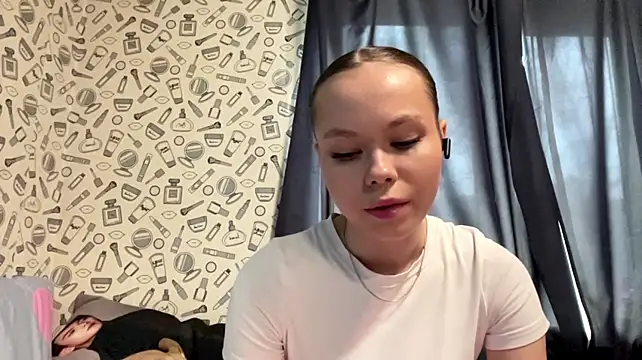 SunkShigella's Live XXX Chat