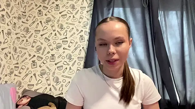 SunkShigella Adlı Modelin Canlı XXX Sohbeti