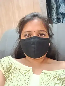 Chat +18 de Ruhi_07 ao vivo