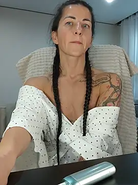 Cute____Girl's Live XXX Chat