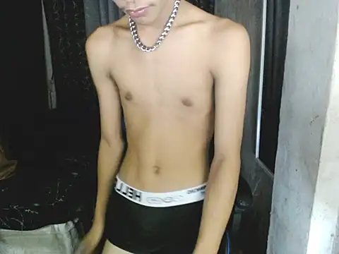 Innocentfucker 라이브 XXX 채팅