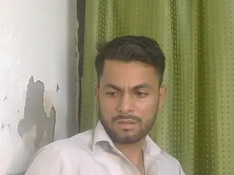 Stubborndesiboyn Live XXX chat