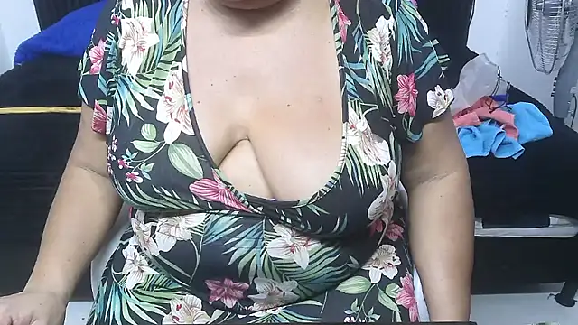 Shanttal0272's Live XXX Chat