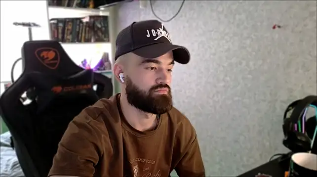 Chat +18 de _Serious_Man ao vivo