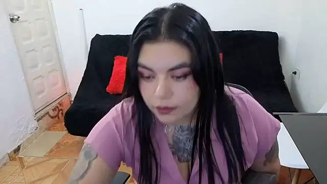 _karlagreenのライブXXXチャット