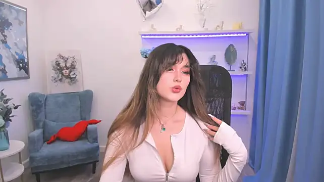 AnneTLi Adlı Modelin Canlı XXX Sohbeti