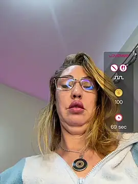 Show de RAIRAsexy na webcam