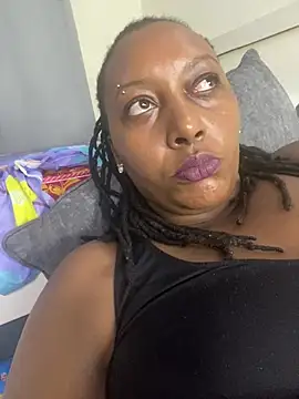 FREAKYBBW_001 Adlı Modelin Canlı XXX Sohbeti