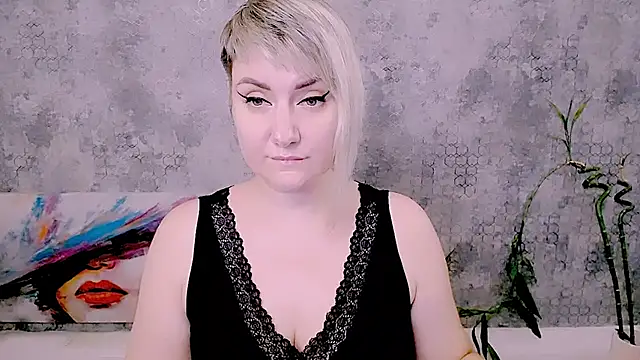 Djullia Adlı Modelin Canlı XXX Sohbeti