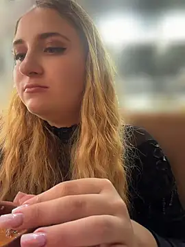 AdelRich Adlı Modelin Canlı XXX Sohbeti