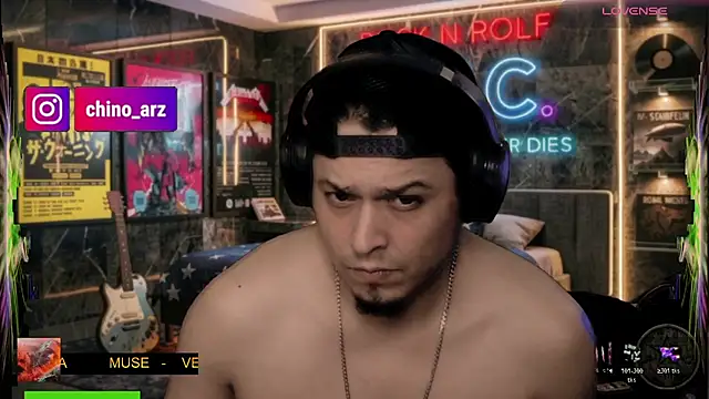 chino_roz Adlı Modelin Canlı XXX Sohbeti