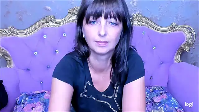 دردشة DivinSandra الجنسية المباشرة
