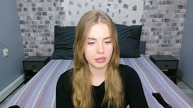 Sofia_Weber Adlı Modelin Canlı XXX Sohbeti