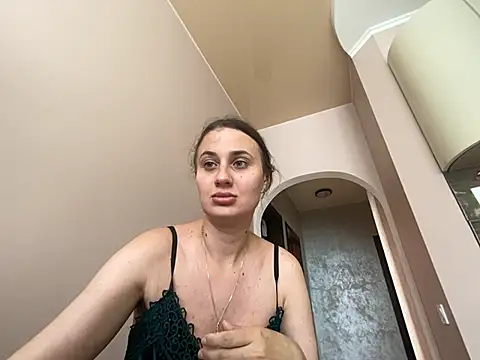 Flossy_Vettie Adlı Modelin Canlı XXX Sohbeti