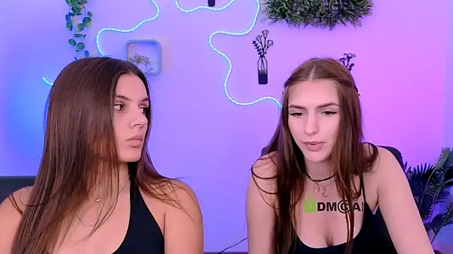 lisa_dark_'s Live XXX Chat
