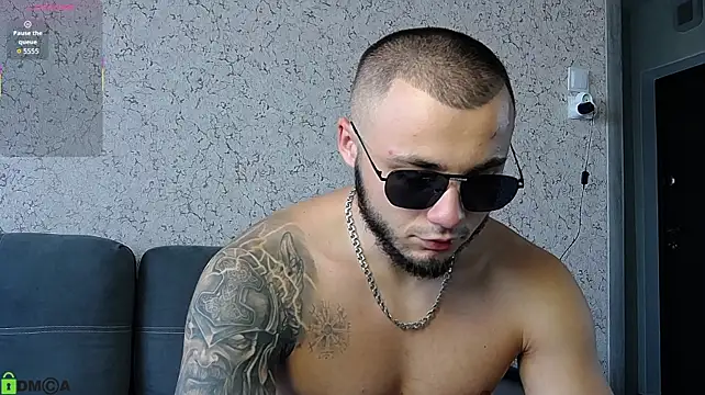 XXX chat uživo modela PaulGrow