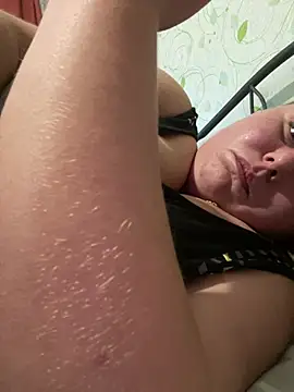 Mommy-girl-Lola – Naživo XXX chat