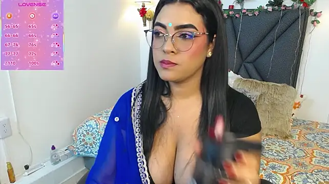 lakshmiraniii's Live XXX Chat