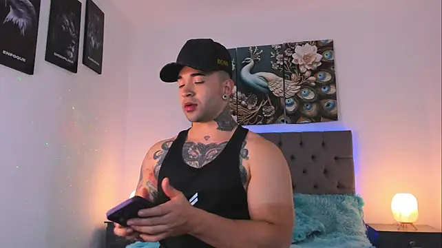 Mathew_Colee live XXX chat