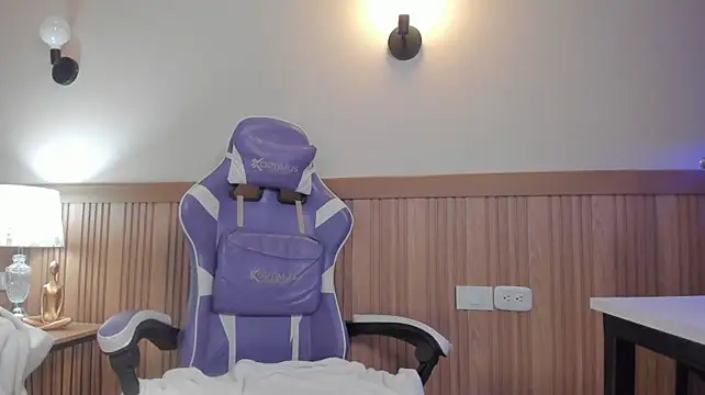 Онлайн чат XXX Kaira_mosse