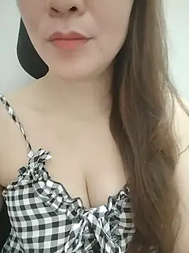 Snail_niE Adlı Modelin Canlı XXX Sohbeti