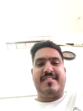 anshumandyal123 Adlı Modelin Canlı XXX Sohbeti