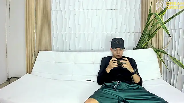 XXX chat uživo modela AmazingPartys