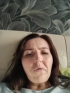SweetyMommy77 Adlı Modelin Canlı XXX Sohbeti