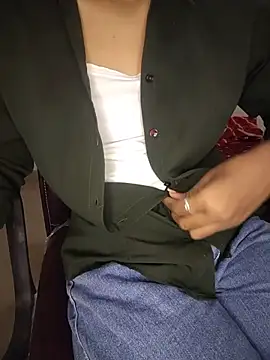 RASHMI_Lave's Live XXX Chat