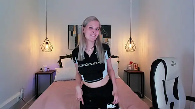 anita_Hitteys Adlı Modelin Canlı XXX Sohbeti