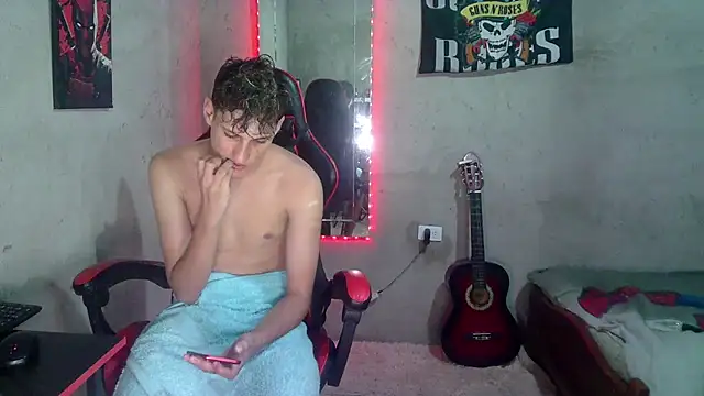 flaquito_junior – Naživo XXX chat