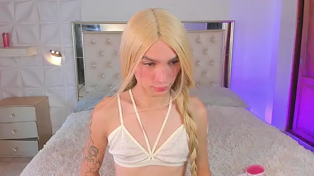kitty__bunny Adlı Modelin Canlı XXX Sohbeti