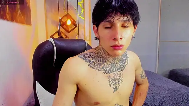 Cry_thereal Adlı Modelin Canlı XXX Sohbeti