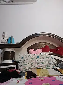Cute-Janvi20 Adlı Modelin Canlı XXX Sohbeti