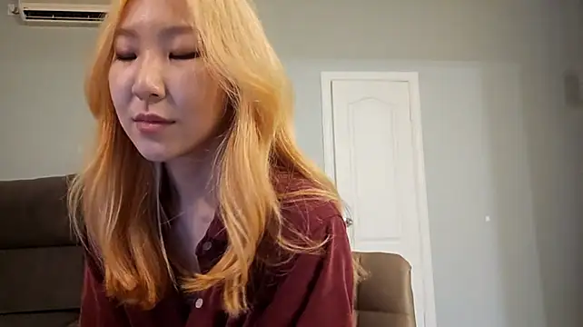 IoneGray Live XXX-chat