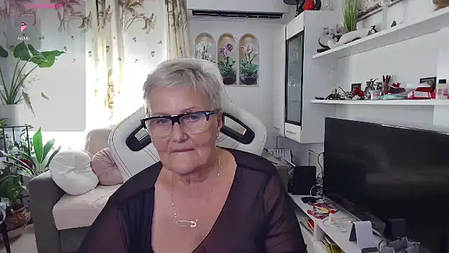 Selenna57 Live XXX Chat