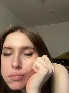 VelwetNoir Adlı Modelin Canlı XXX Sohbeti
