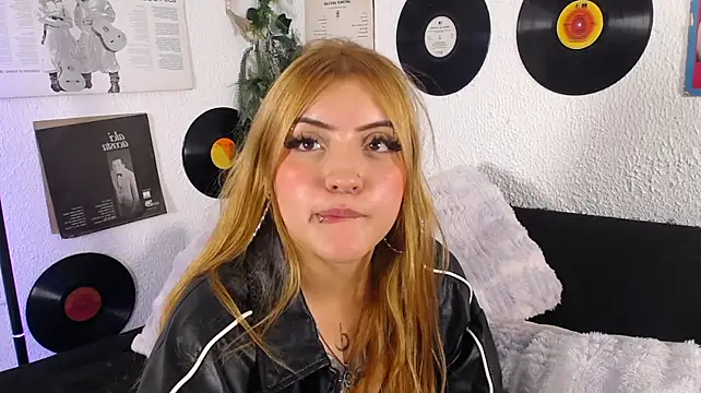 MayliinSkye's Live XXX Chat