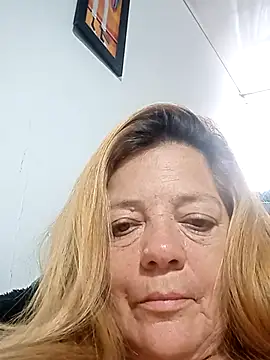Karlatatiana Chat XXX in diretta