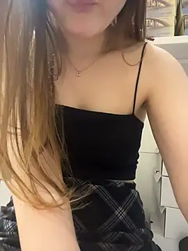 Lunabelle_ Adlı Modelin Canlı XXX Sohbeti