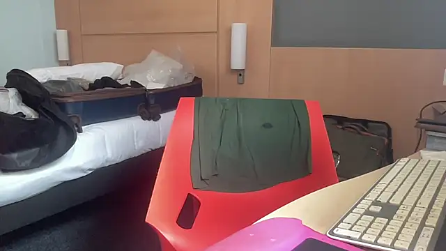 coach-karl Adlı Modelin Canlı XXX Sohbeti