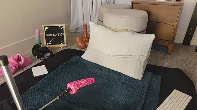 Taylorlove303's Live XXX Chat