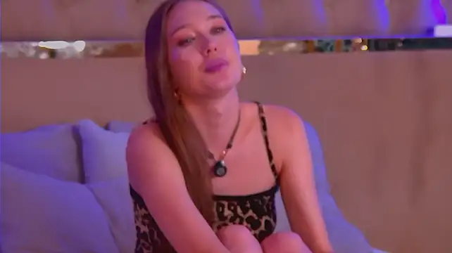 Živý XXX chat onlymollylolli