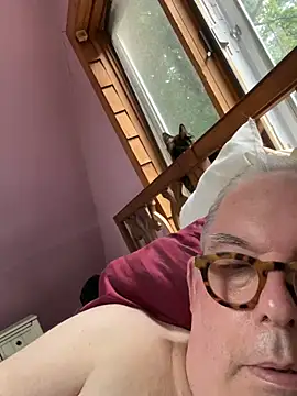 CharlieWeaver22 live XXX chat
