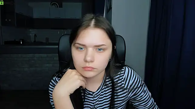 your_megan: онлайн-секс-чат