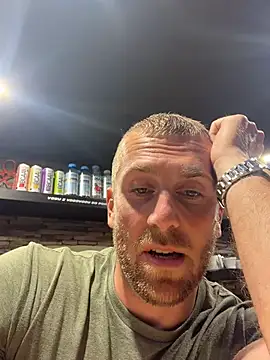 Johnytrain live XXX chat